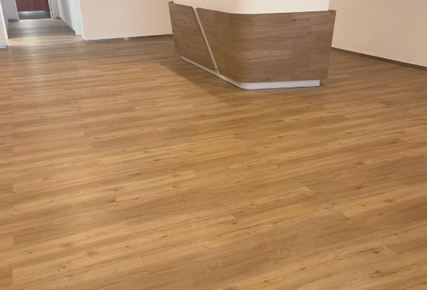 公共建筑塑胶地板