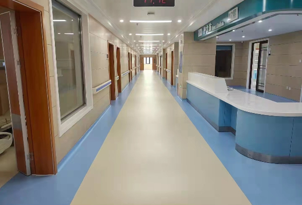 医院-同质透心地板.jpg