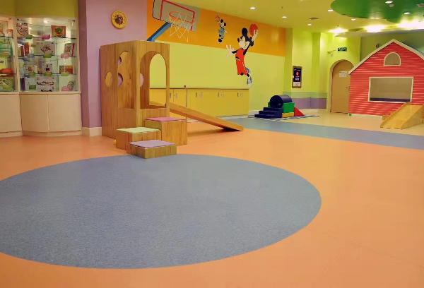 幼儿园塑胶地板案例